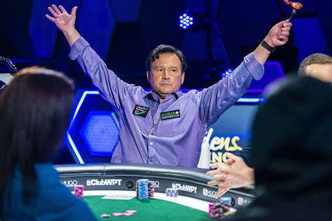 frank stepuchin  Other notables who finished the day with impressive chip counts include Ryan Leng (874,000),